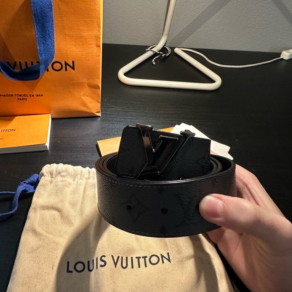 Louis Vuitton Belt, barely worn - Picture 5 of 5